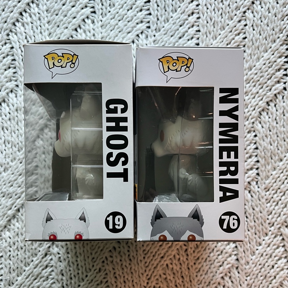 Funko Pop Game of Thrones HBO Dierwolves Ghost #19 and Nymeria #76 HT Exclusive - Picture 8 of 8